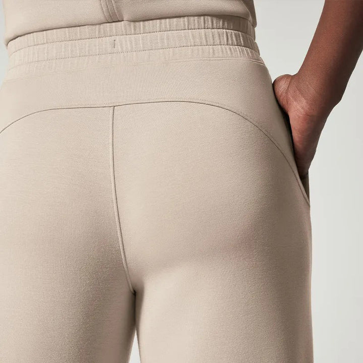 Combinaison Luna Femme Élégante – Style intemporel et raffiné