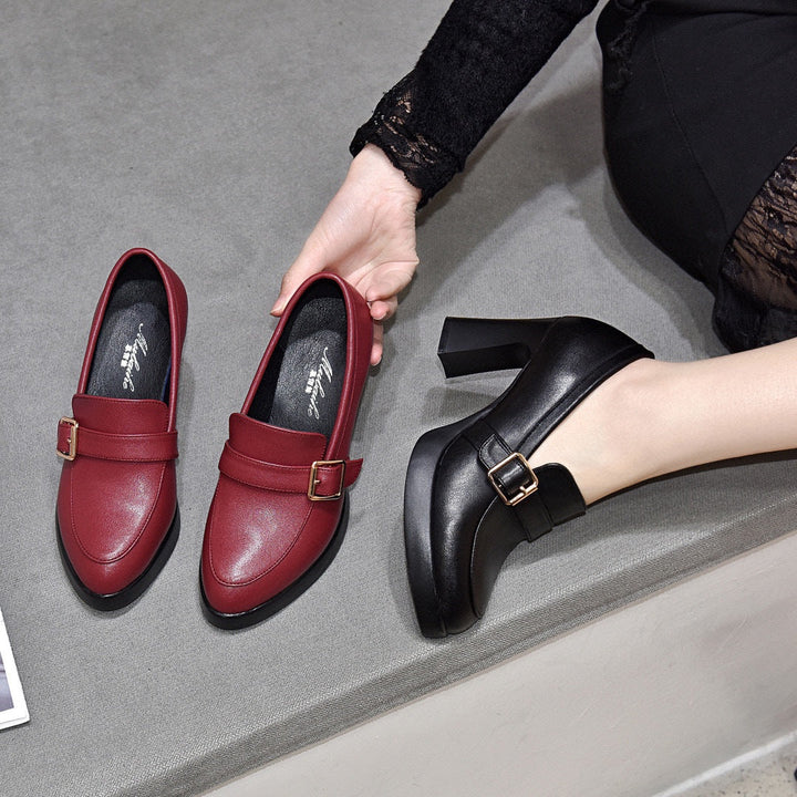 Mocassins à Talons – L’élégance effortless, du bureau à la soirée