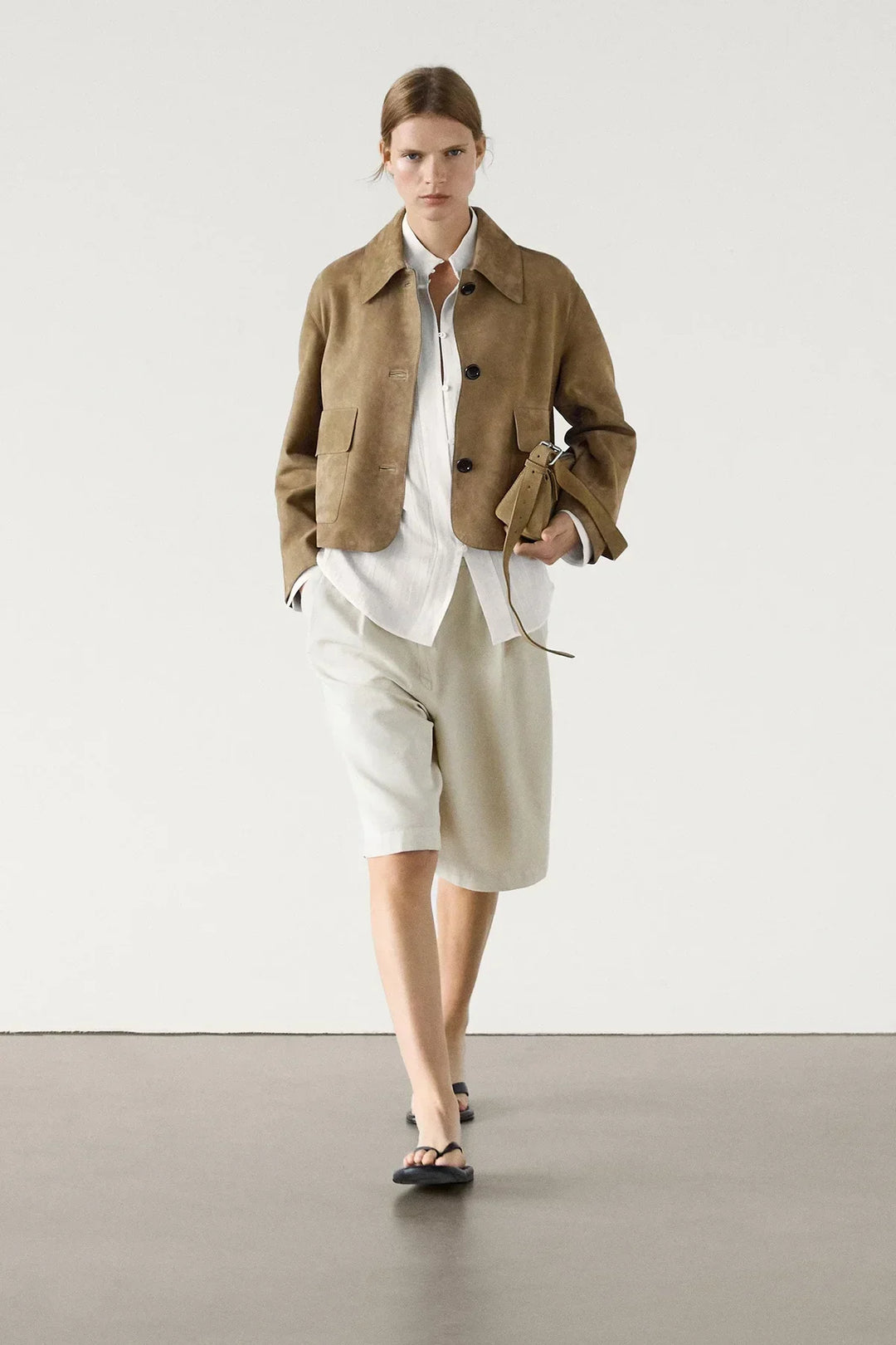 Veste Courte Daim Femme - Élégance Chic & Tendance