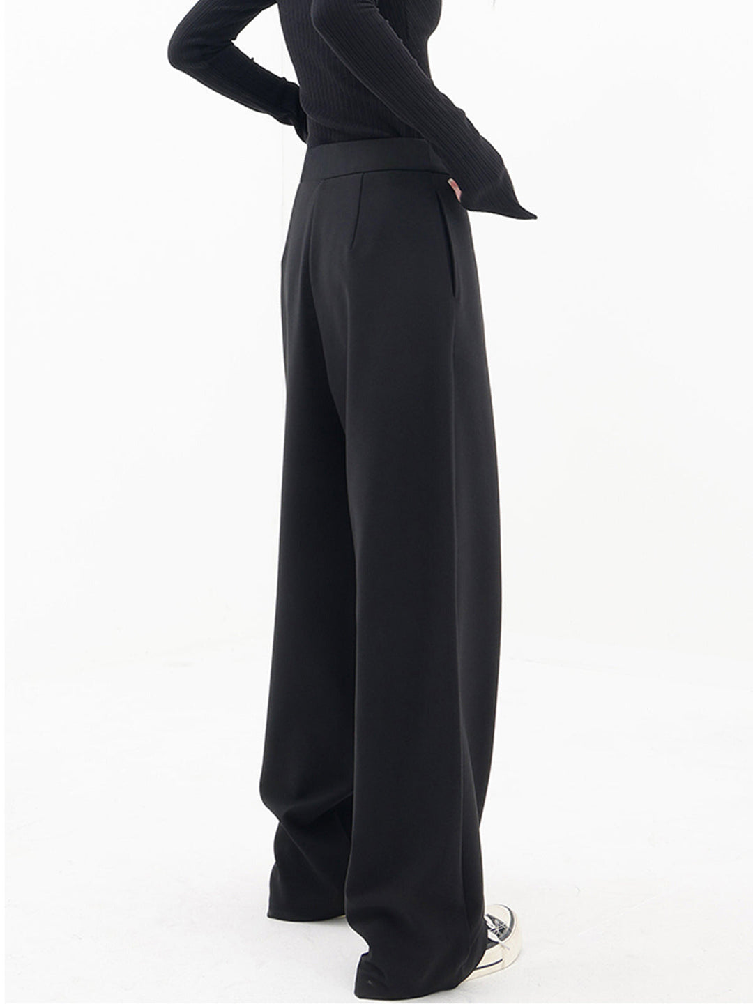 Pantalon Baggy Asymétrique Nienke Femme – Confort & Style Unique