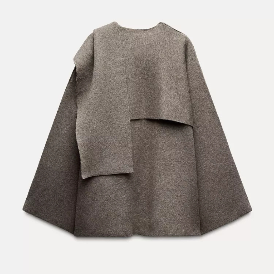 Poncho Élégant : Douceur Chaleureuse & Style Fluide