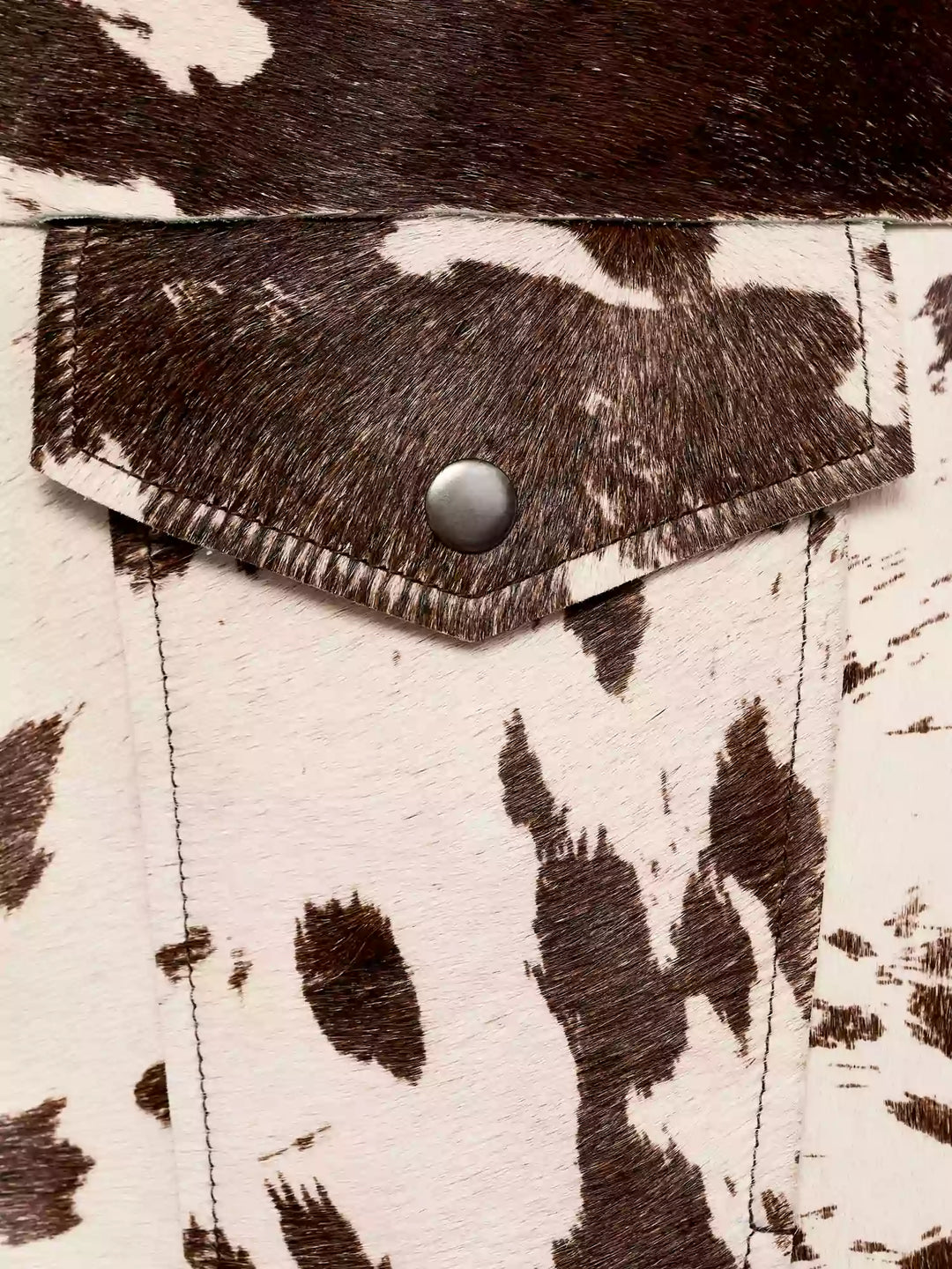 Veste Vache Audacieuse : Style Unique & Tendance Forte