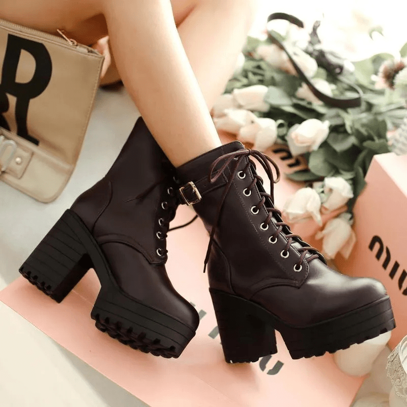 Adrienne | Bottes à Talons Épais pour Femme | À Lacets - Looksy