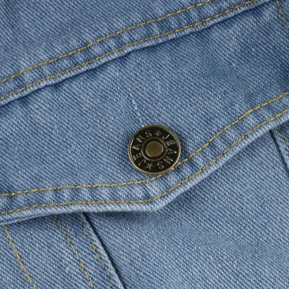 Monika – La Veste en Denim qui Redéfinit le Chic Moderne