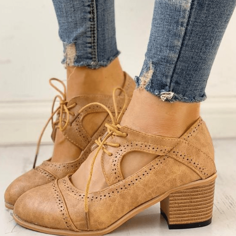 Claudette | Chaussures À Lacets Inspirées Du Style Vintage Pour Femme | Talons - Looksy
