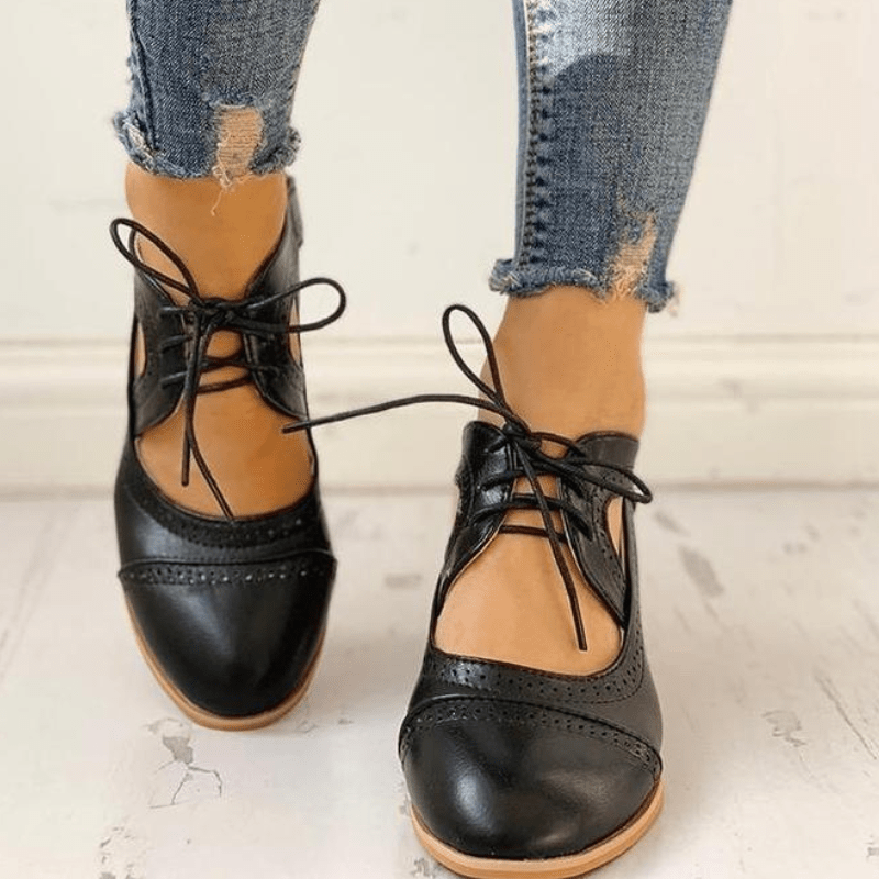Claudette | Chaussures À Lacets Inspirées Du Style Vintage Pour Femme | Talons - Looksy