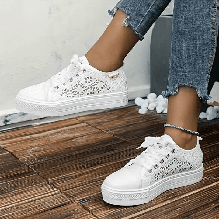 Floriane | Baskets en Crochet pour Femmes | À Lacets - Looksy