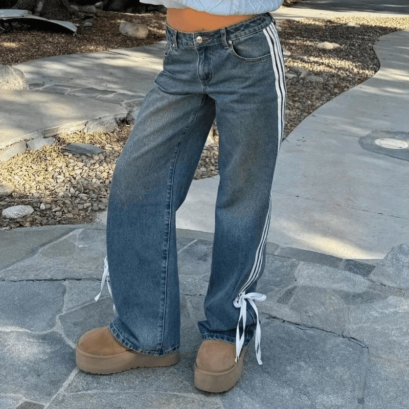 Gisèle | Jean Évasé Femme | Détail Lacé - Looksy