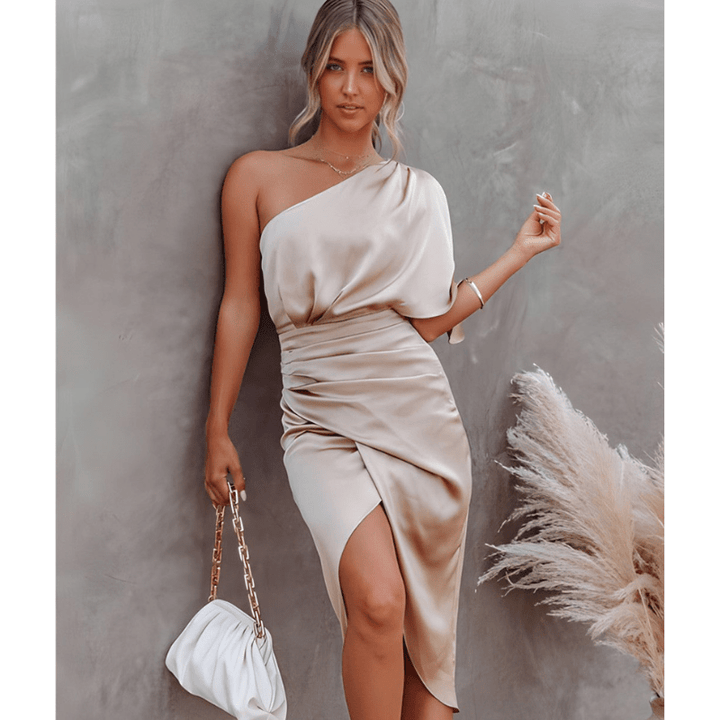 Gratia | Robe Élégante Asymétrique Plissée Pour Femme | Mi - Longue - Looksy