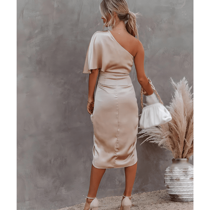 Gratia | Robe Élégante Asymétrique Plissée Pour Femme | Mi - Longue - Looksy