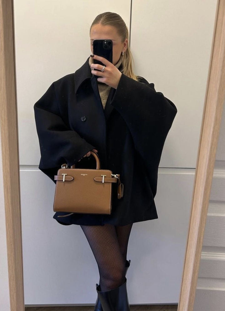 Manteau Court : Élégance Simple & Tendance Hivernale
