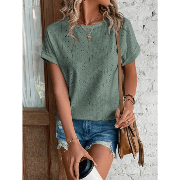Isaure | Blouse Brodée à Œillets Pour Femme | Manches Courtes - Looksy