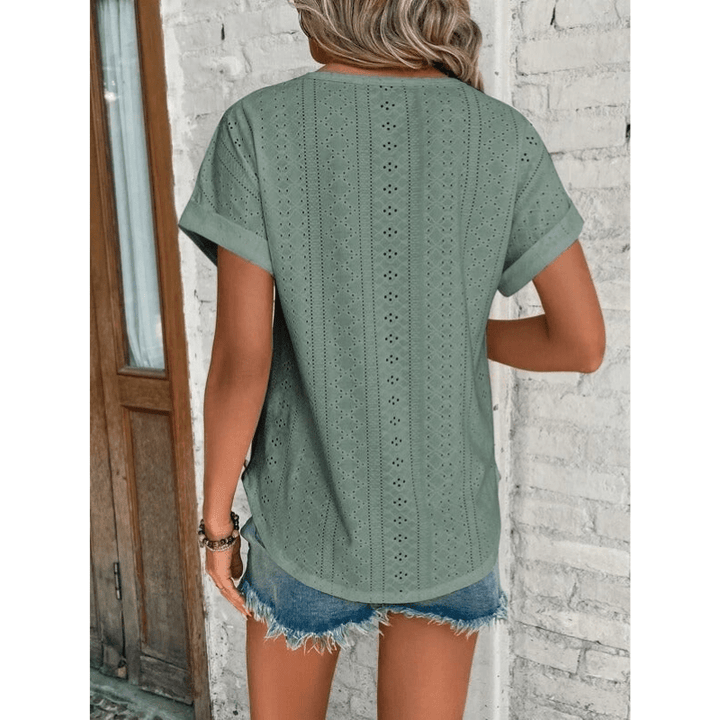Isaure | Blouse Brodée à Œillets Pour Femme | Manches Courtes - Looksy