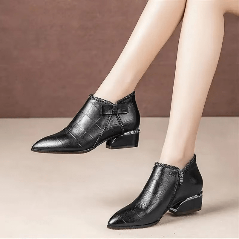 Ivanka | Bottines Élégantes À Motif Crocodile Pour Femme | Talon Bas - Looksy