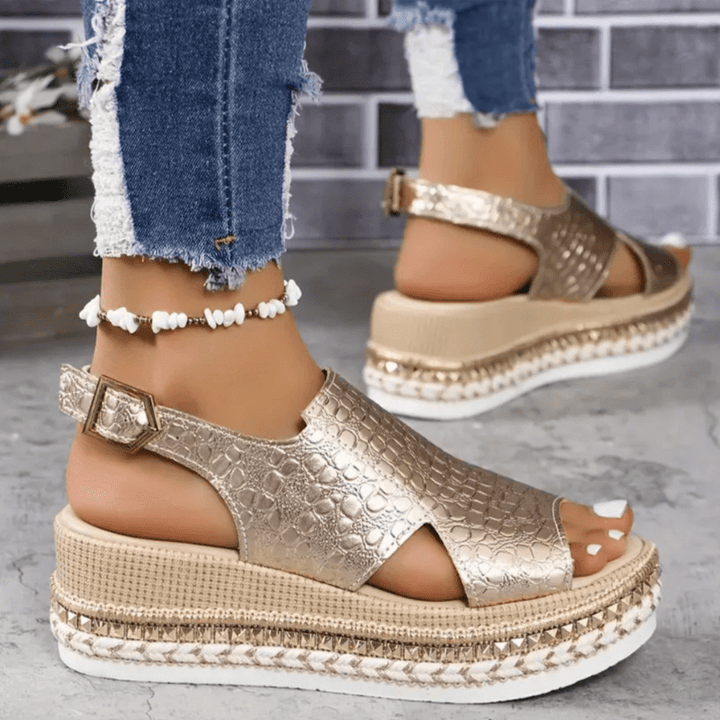 Ivelina | Sandales Métalliques Chic Pour Femme | À Bout Ouvert - Looksy