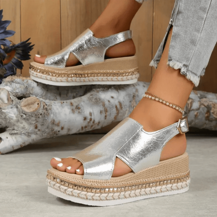 Ivelina | Sandales Métalliques Chic Pour Femme | À Bout Ouvert - Looksy