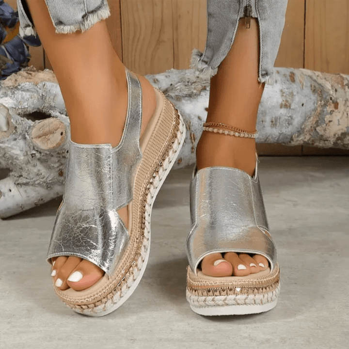 Ivelina | Sandales Métalliques Chic Pour Femme | À Bout Ouvert - Looksy