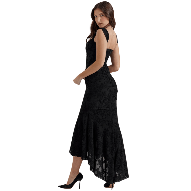 Kavita | Robe à épaules dénudées froncées style printemps | Maxi - Looksy