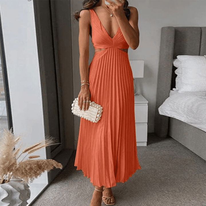 Laure | Robe à col V plissé pour femme | Maxi - Looksy