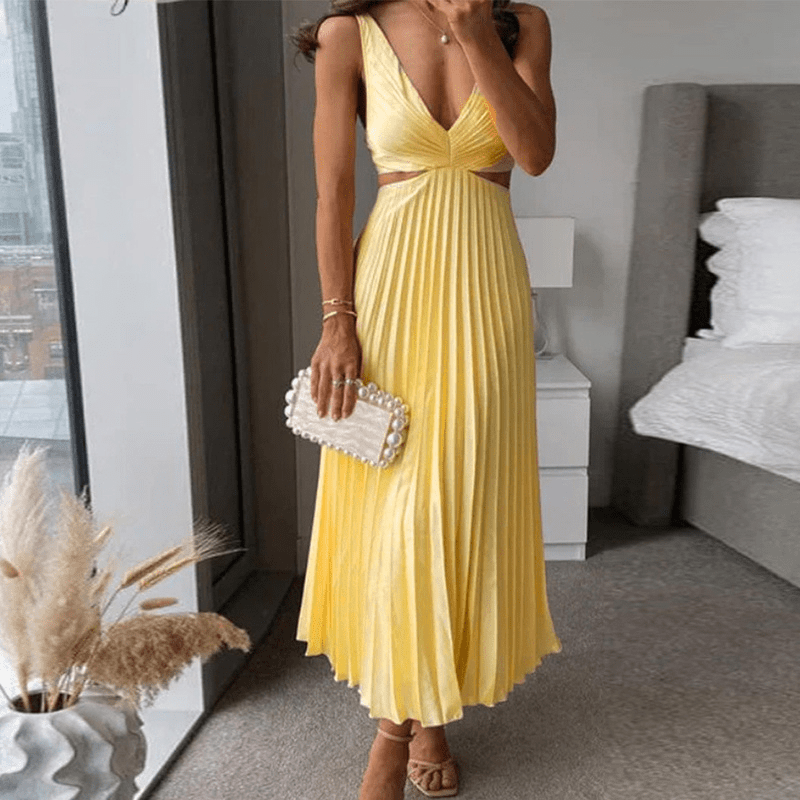 Laure | Robe à col V plissé pour femme | Maxi - Looksy