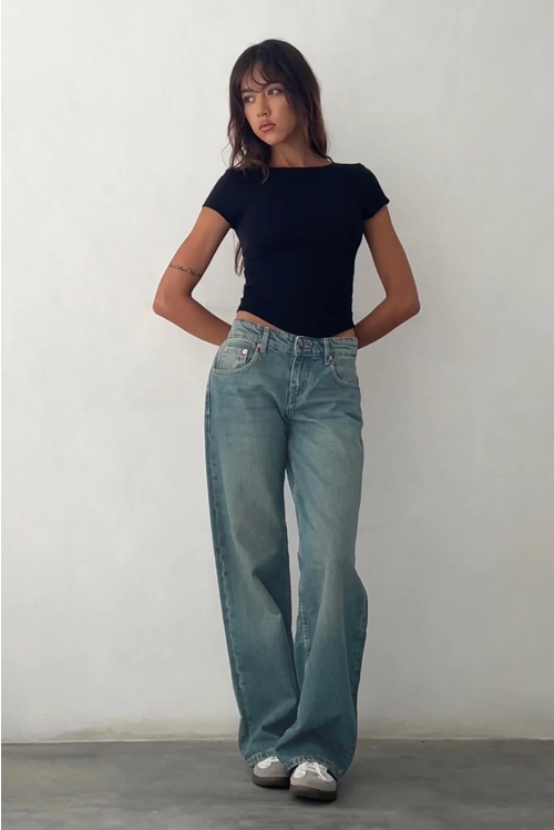 Jean Large Taille Haute : Confort Élégant et Style Rétro Chic