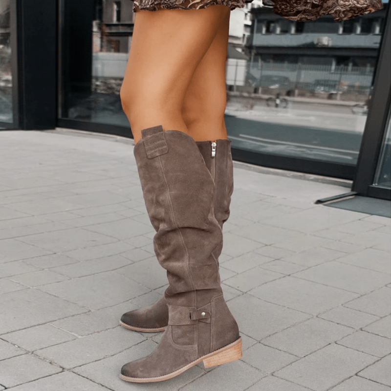 Marie - Claire | Bottes Hautes pour Femme | Fermeture Éclair - Looksy