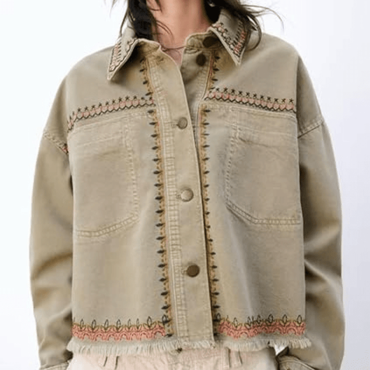 Olga | Veste En Jean Brodée Femme | Style Bohème - Looksy