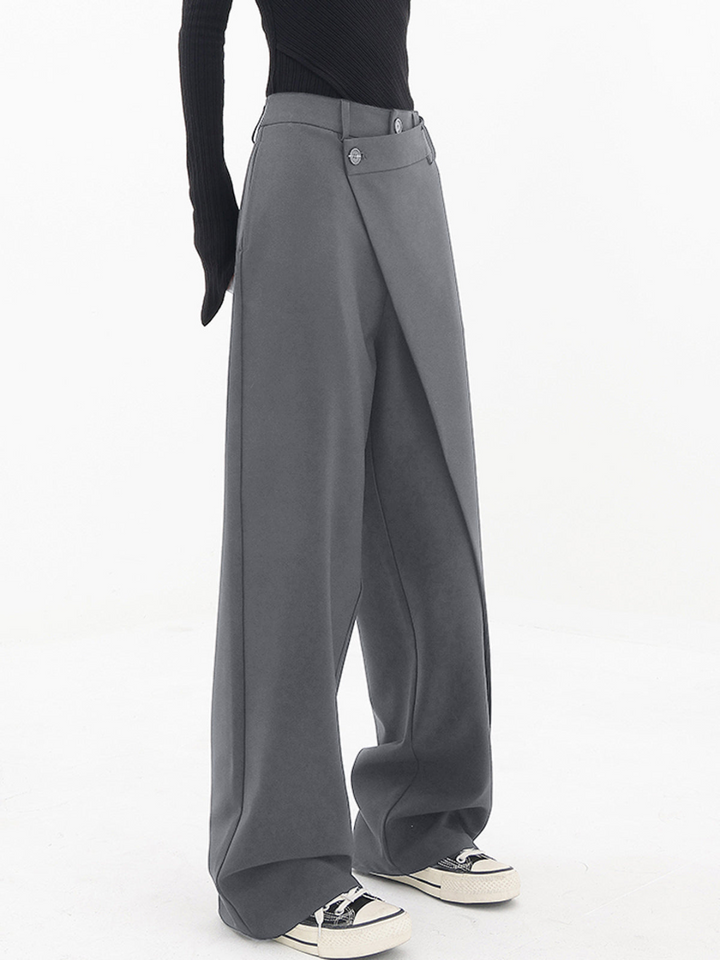 Pantalon Large Asymétrique – Osez l’Originalité avec Élégance