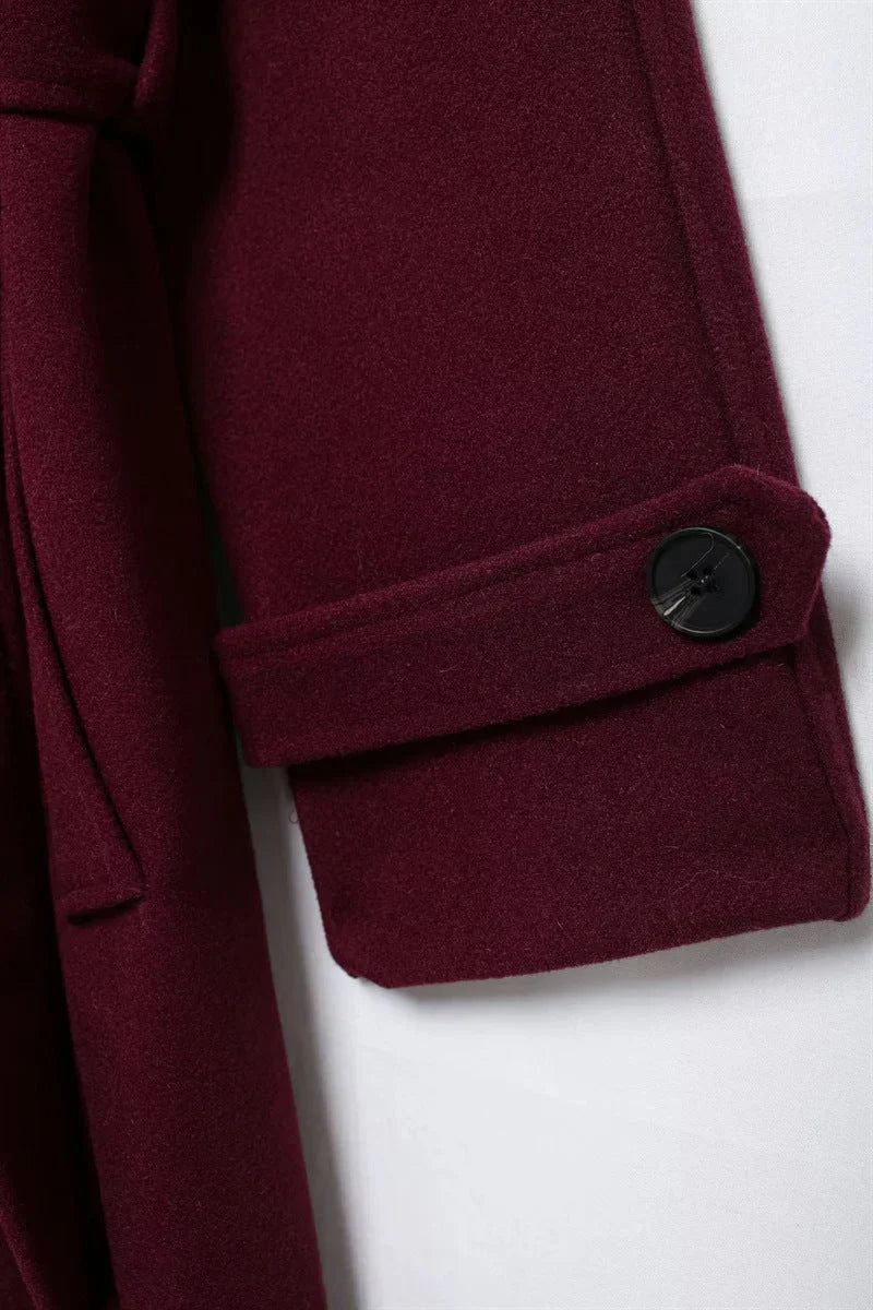 Manteau Long Ceinturé : Élégance Chaleureuse & Silhouette