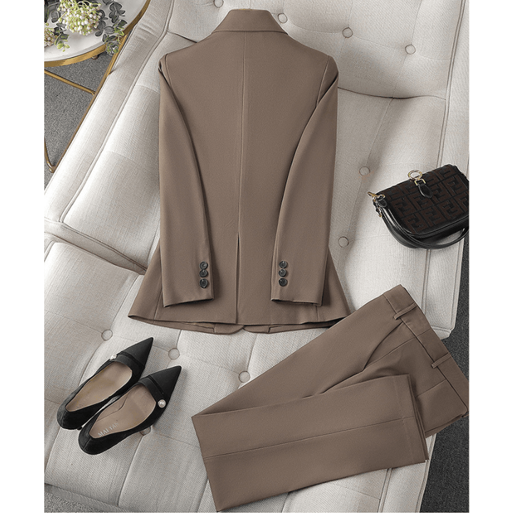 Parisa | Tailleur Femme Élégant et Ajusté | Ensemble Deux Pièces - Looksy