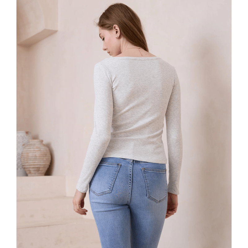 Petronia | Chemise Henley Côtelée Décontractée pour Femme | Manches Longues - Looksy