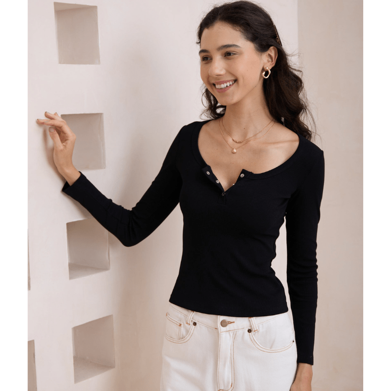 Petronia | Chemise Henley Côtelée Décontractée pour Femme | Manches Longues - Looksy