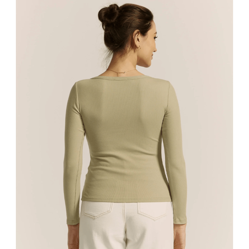 Petronia | Chemise Henley Côtelée Décontractée pour Femme | Manches Longues - Looksy