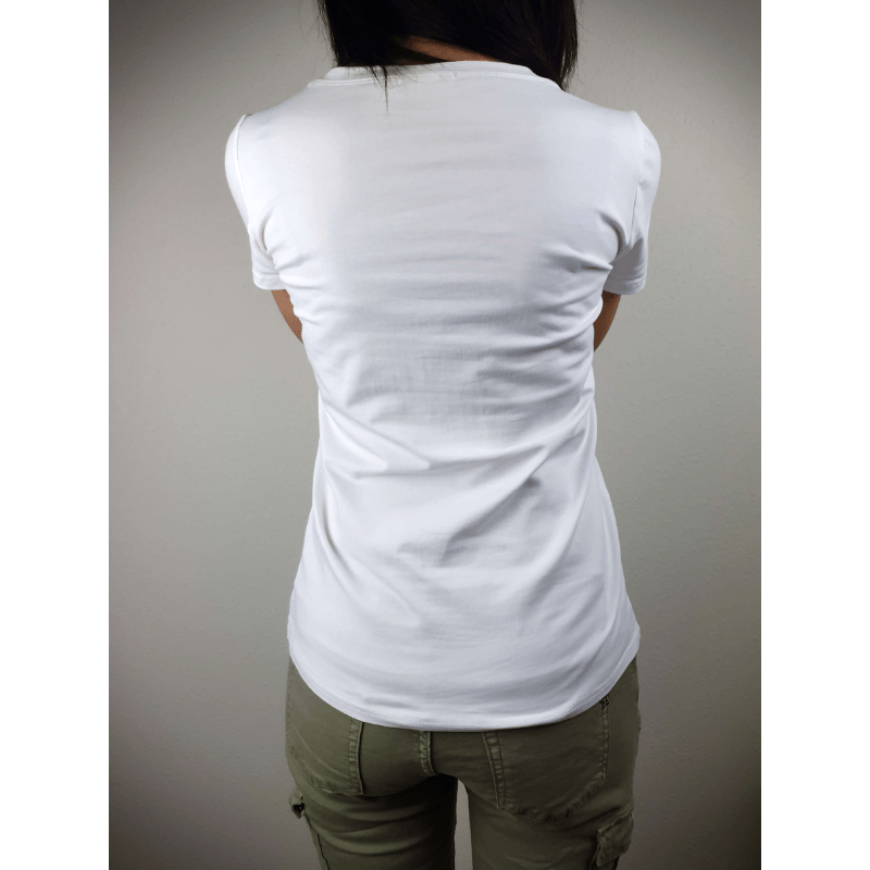 Quenia | T-shirt Graphique Rock 'n' Roll Pour Femme | Manches Courtes - Looksy