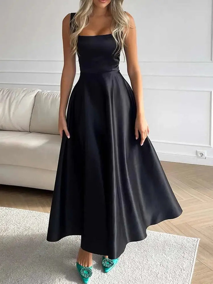 Robe Celine – Robe longue élégante sans manches détails raffinés