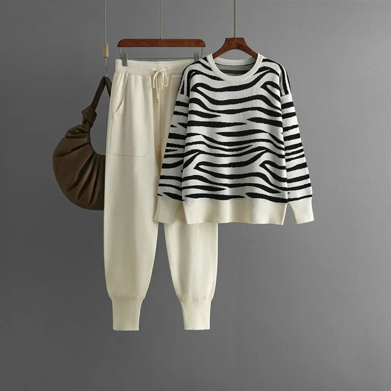Ensemble Loungewear Femme Beige - Pull Motif Pantalon Confort