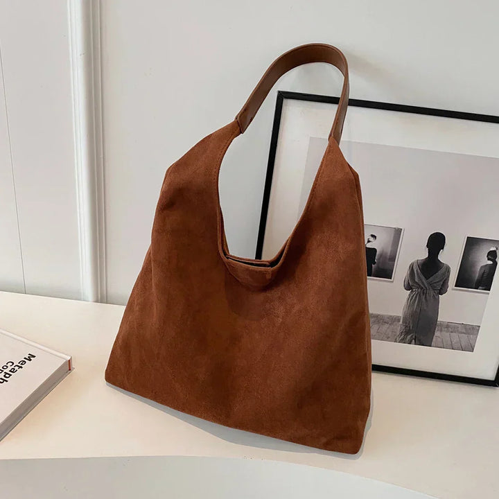 Sac Cabas Daim : Élégance Simple & Spacieux