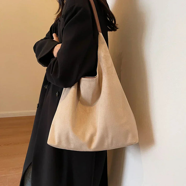 Sac Cabas Daim : Élégance Simple & Spacieux