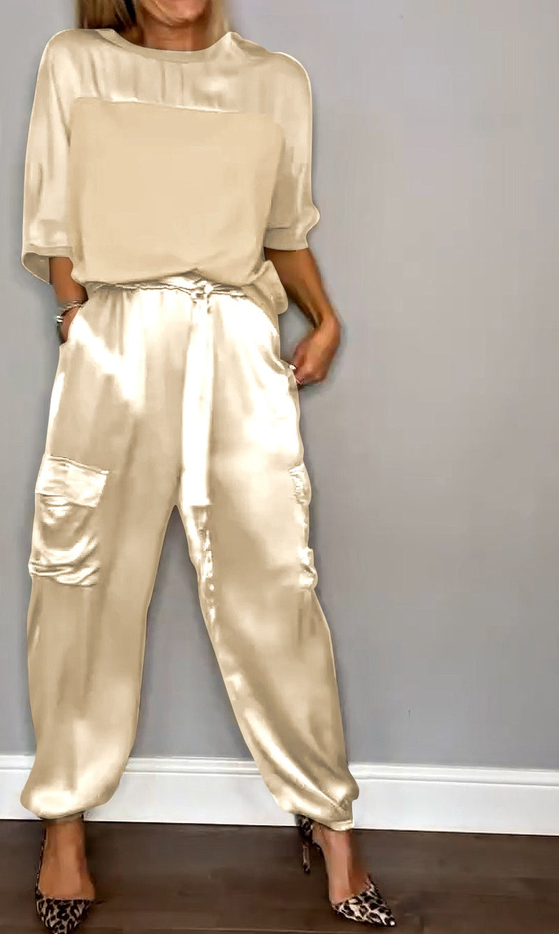 Ensemble élégant en satin de luxe pour femme