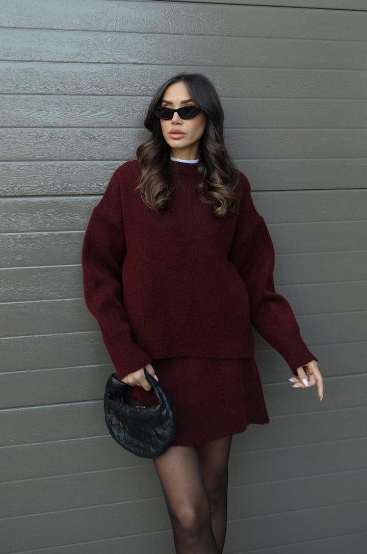 Ensemble Pull Oversize & Jupe : Élégance Confort Automnal