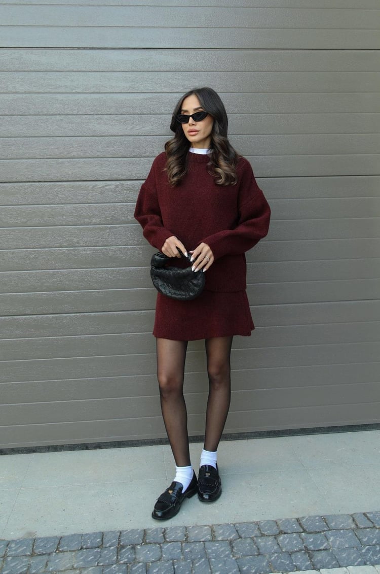 Ensemble Pull Oversize & Jupe : Élégance Confort Automnal