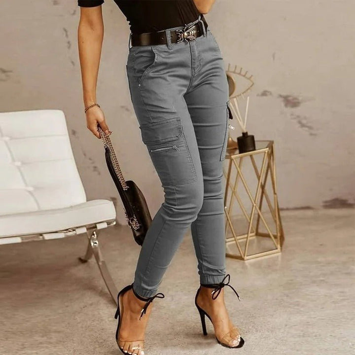 Chloé – Jean cargo femme | Style urbain et confort moderne