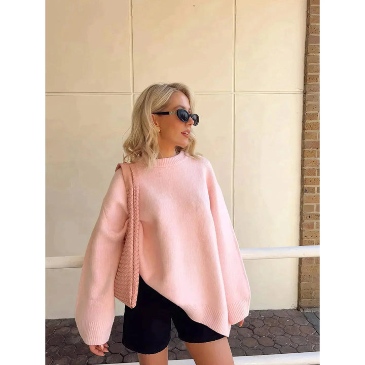 Pull Oversize Douillet : Col Montant, Élégance Décontractée