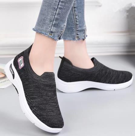 Chaussures de Marche Ultra-Confort – Bougez librement, marchez sans effort !