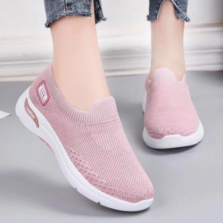 Chaussures de Marche Ultra-Confort – Bougez librement, marchez sans effort !