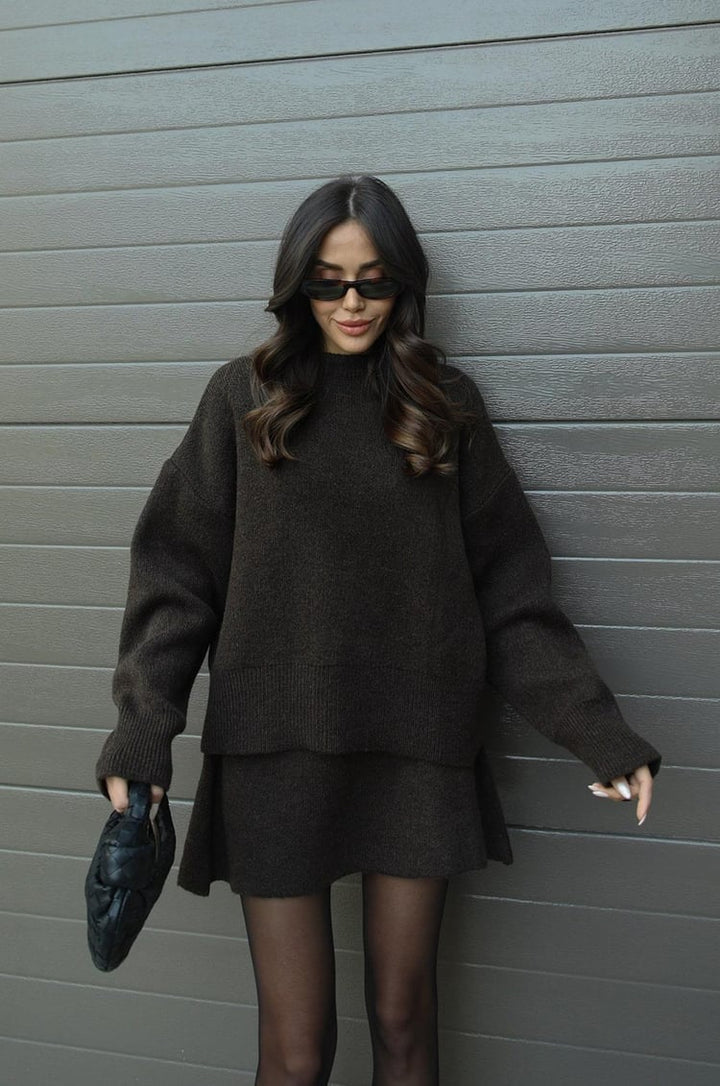 Ensemble Pull Oversize & Jupe : Élégance Confort Automnal