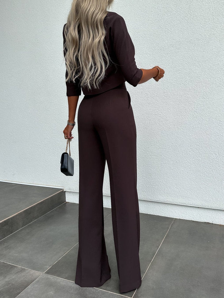 Ensemble Tailleur Noir Chic : Top Court & Pantalon Évasé