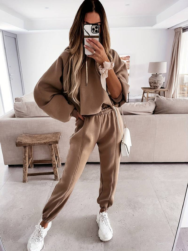 Ensemble Lounge Oversize Marron : Confort Tendance et Détente Chic
