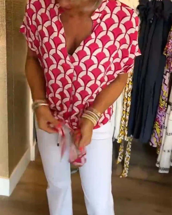 Top Femme Fluide & Léger – Imprimé Graphique Tendance pour un Look Estival Élégant